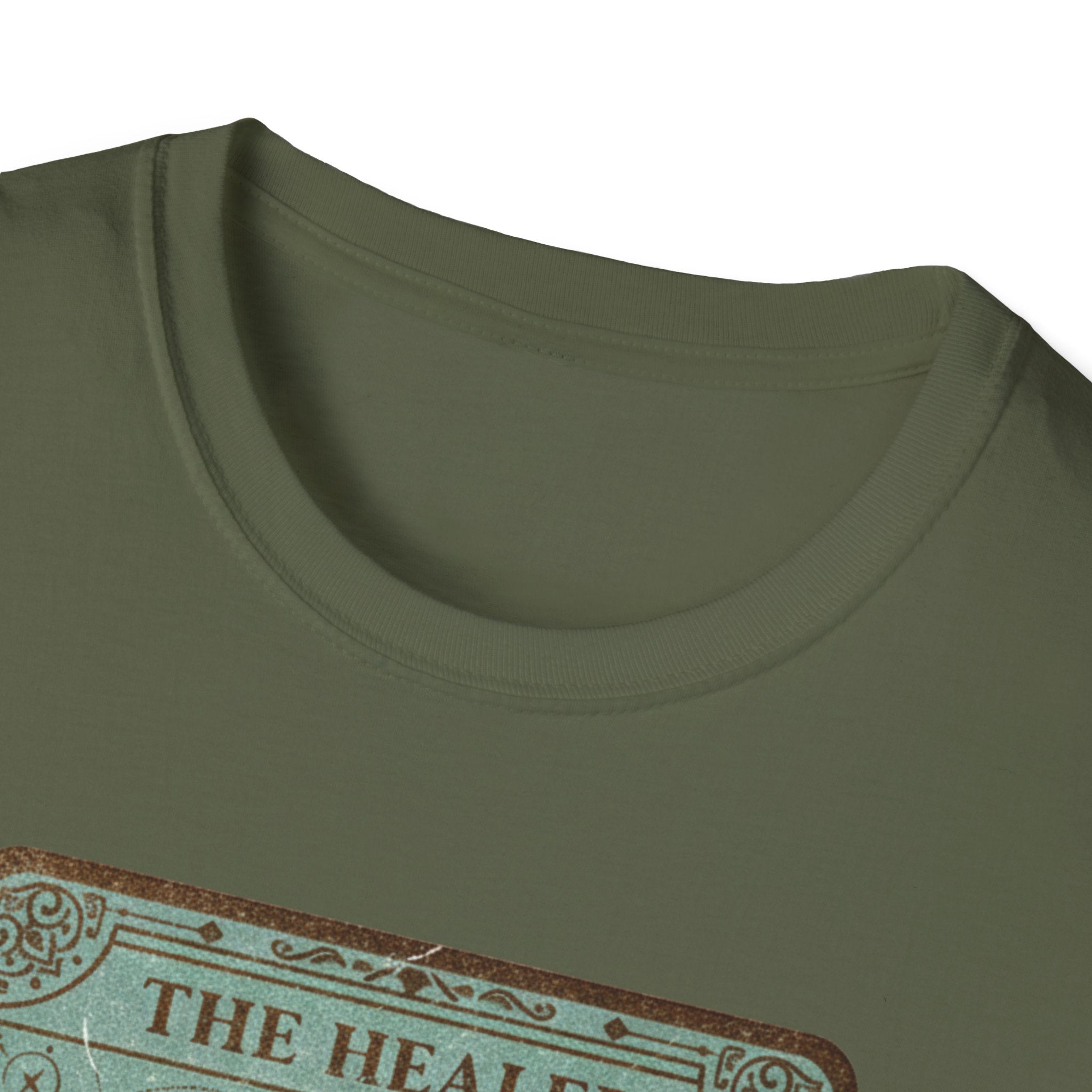 EMS cat tarot "Healer" T-Shirt